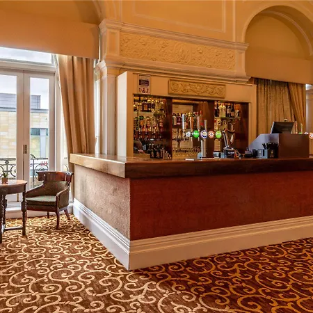 Midland Hotel *